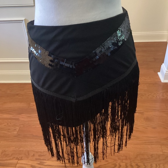 Elegant Black Sequin Fringe Mini Skirt - Picture 1 of 3